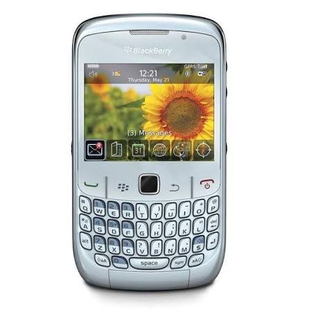 Blackberry-8520-curve-7