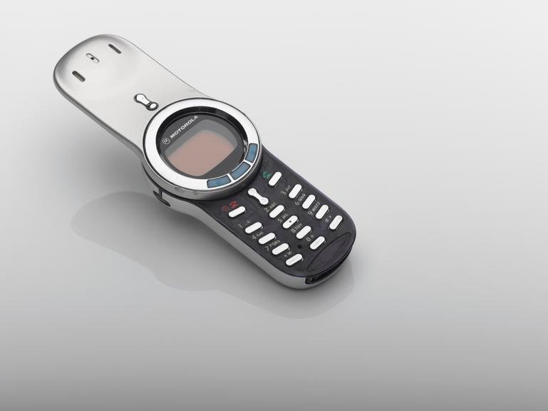 Motorola-V70-1